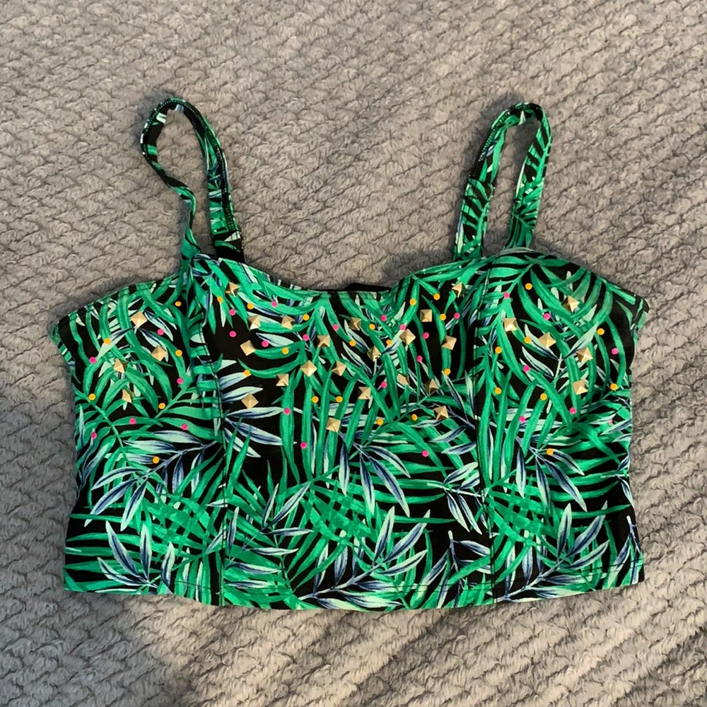 VS pink crop top size M